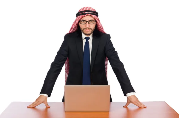 Hombre de negocios árabe con computadora en blanco —  Fotos de Stock