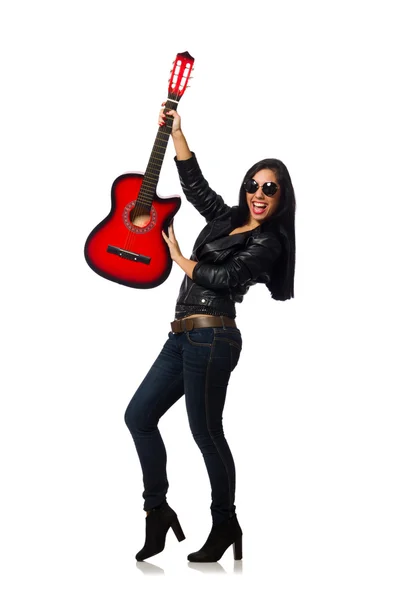 Mujer tocando la guitarra aislada en blanco — Foto de Stock