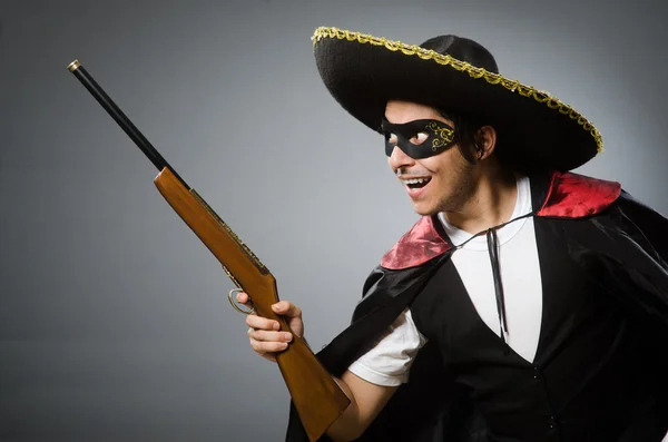 Persona che indossa cappello sombrero in concetto divertente — Foto Stock