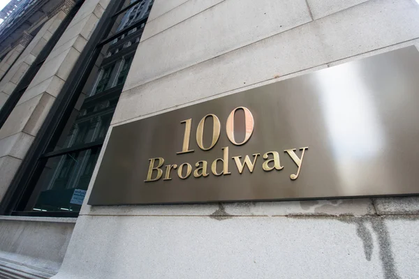 Broadway straatnaambord in New York — Stockfoto