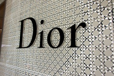 Singapur - 5 Ağustos 2014: The Shoppes Alışveriş Merkezi