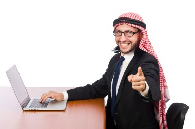 Beyaz bilgisayarlı Arap işadamı