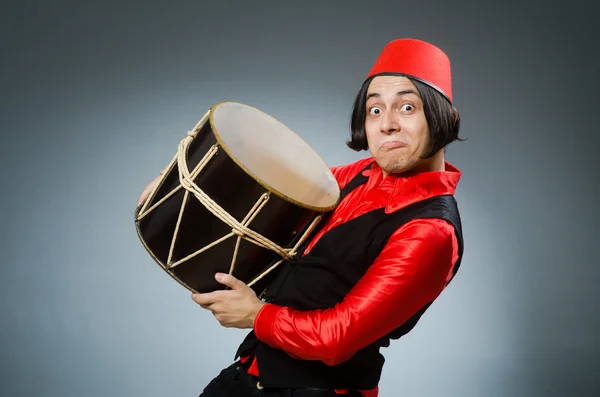 Homem usando chapéu vermelho fez — Fotografia de Stock