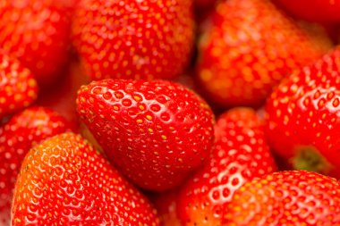 Ekranda düzenlenmiş çilek