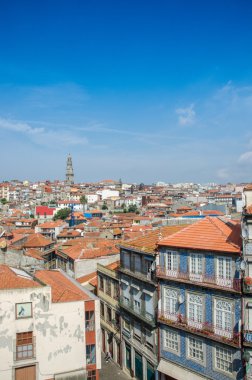 Yaz günü Porto şehrinin manzarası