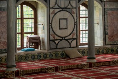  Eski Akko (Acre) kentindeki tarihi El Cezzar Camii 'nin içinde. İsrail.