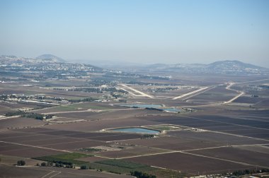 Discalced Carmelites'sinin Manastırı. Jezreel Valley.Israel görünümünü.