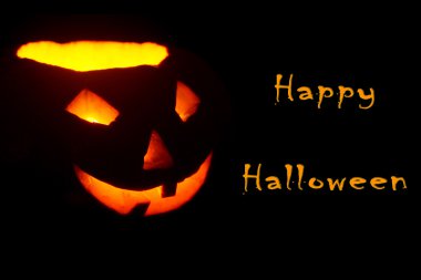 karanlık gecede aydınlatıcı kabak