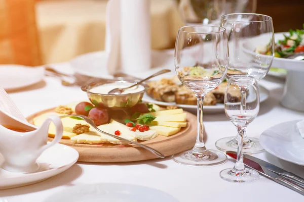 BANQUET TABLE — Stock Photo, Image