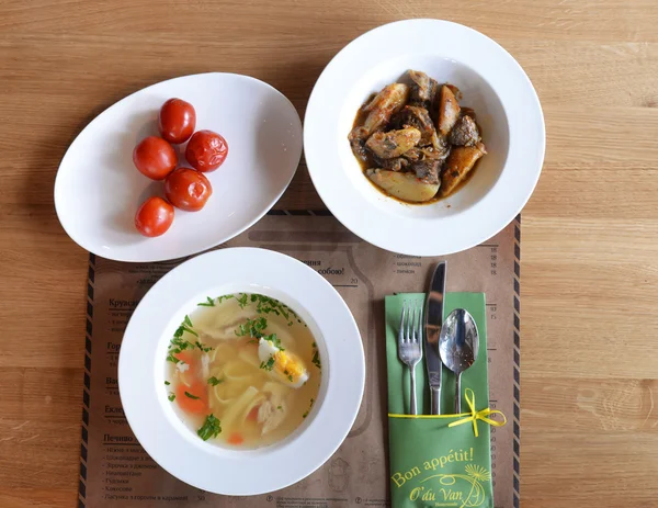절인된 토마토 신선한 수프와 Saute의 — 스톡 사진