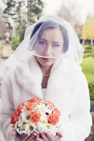 Retrato de noiva bonita — Fotografia de Stock