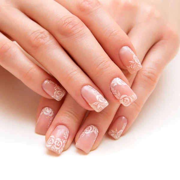 French manicure en rozen — Stockfoto