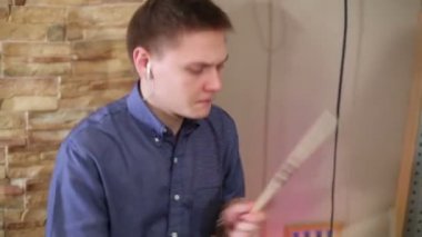 Kayıt stüdyosunda iş