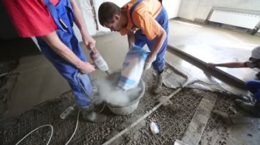 İşçi yapmak dökme beton zemin 