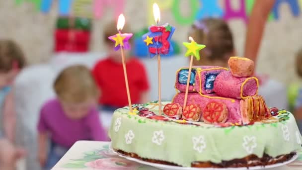 Bambini alla festa di compleanno — Video Stock