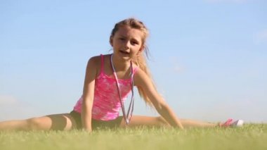 Küçük kız egzersiz