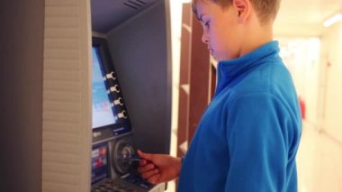 Çocuk Atm Standları