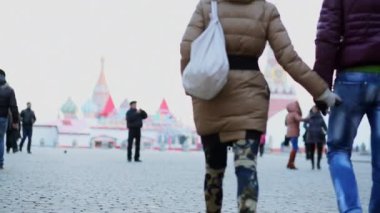 Kızıl meydan tarafından çift yürüyüş