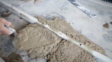 El somut çözüm koyarak alt