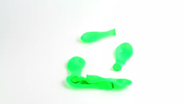 Niektóre zielone balony — Wideo stockowe
