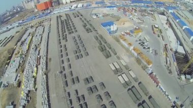 Zafer günü geçit töreni için askeri makineleri