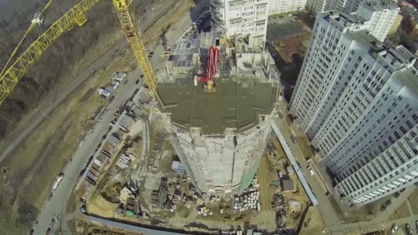 Building site of tall house — Stock Video