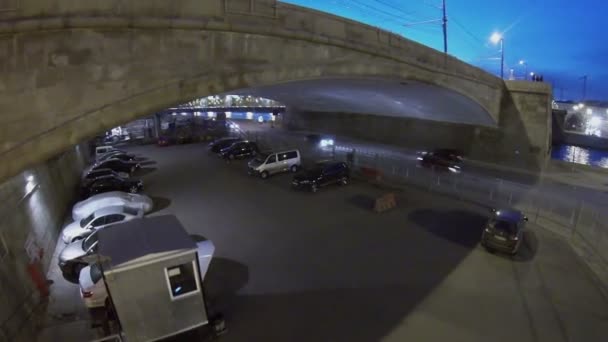河桥上的交通 — 图库视频影像