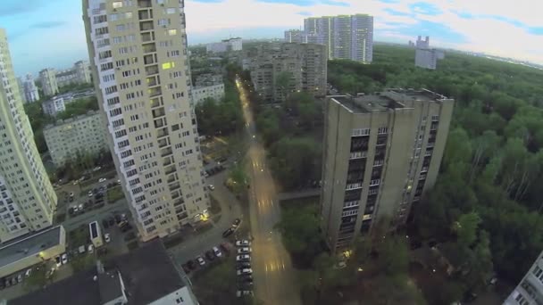 Tramvay Caddesi üzerinde trafik — Stok video