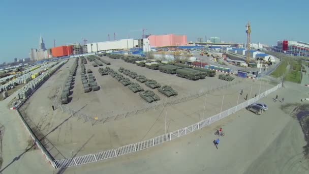 Base militare con macchine — Video Stock