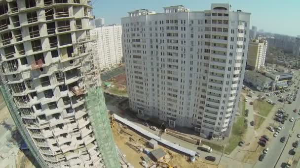 Bouwplaats van woning complex — Stockvideo