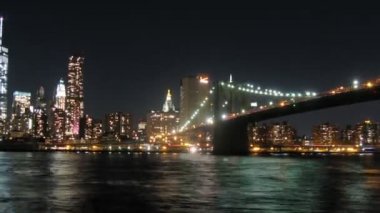 Manhattan Skyline ve köprü