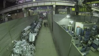 Özel otomobil fabrikasının atölye