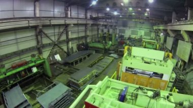 Özel otomobil fabrikasının atölye