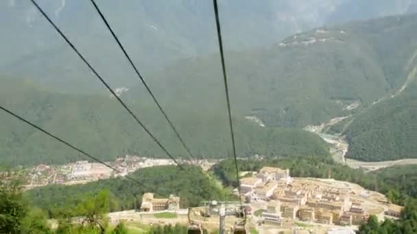 Remolque por teleférico en Krasnaya Polyana — Vídeos de Stock