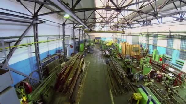 Macchine utensili in grande officina — Video Stock