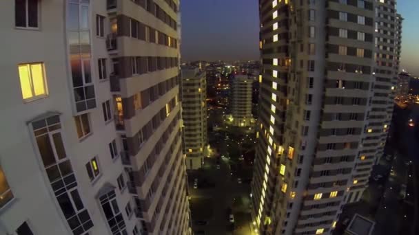 Rezidenční komplex s osvětlením — Stock video