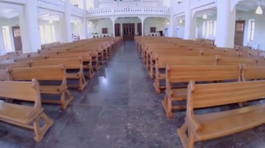 Ahşap pews içinde Evangelist Lutheran Katedrali