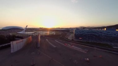  Stadyumlar ile Olimpiyat kompleksi 