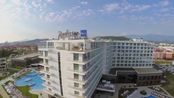 ホテル複雑なラディソン ブルー — ストック動画