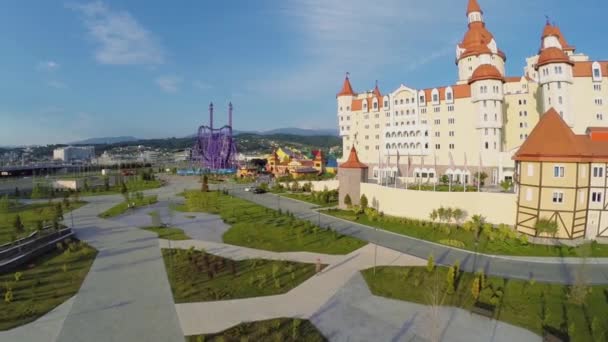 Hotel Bogatyr és Sochi-Park — Stock videók