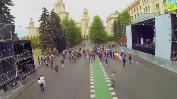 Journée de célébration du physicien — Video