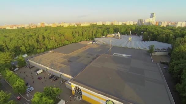 Cityscape sergi ile karmaşık Sokolniki — Stok video