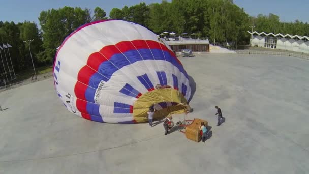 Inflationen i luftballong — Stockvideo