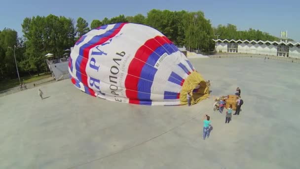 Inflación del globo aerostático — Vídeo de stock