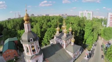 Doğuş tapınak araba sürmek 