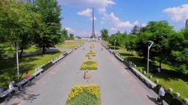 Turistler uğrayacağız yürümek 