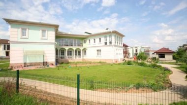 Güzel iki katlı yazlık