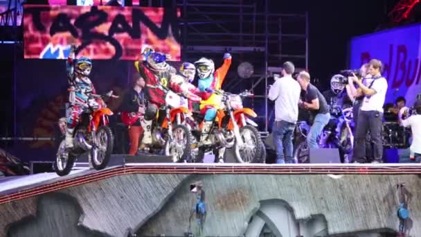 Sport bikers on stage — Stock Video