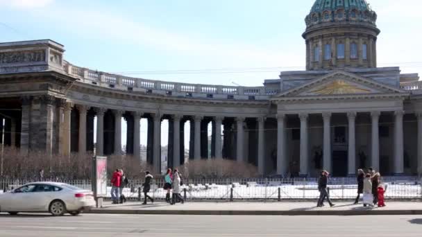 Linkervleugel van Kazan kathedraal — Stockvideo