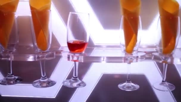 Many cocktails and glasses — Stock Video